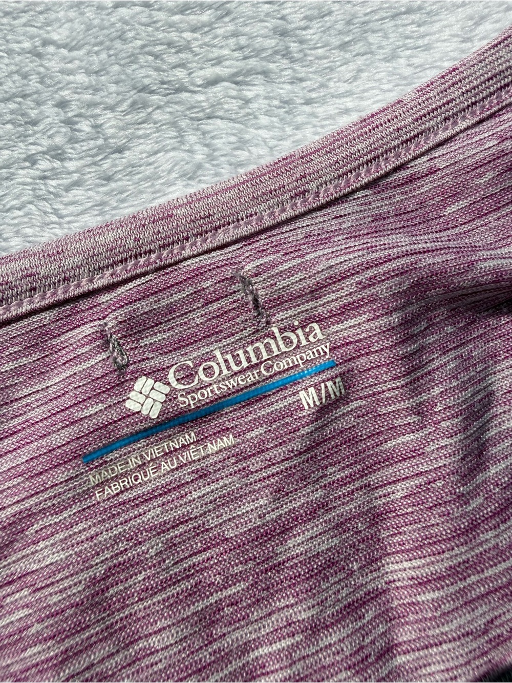 Columbia Women’s Lightweight Heathered Purple Long Sleeve Top - Picture 2 of 2